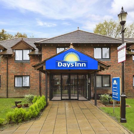 Days Inn Maidstone Exterior photo