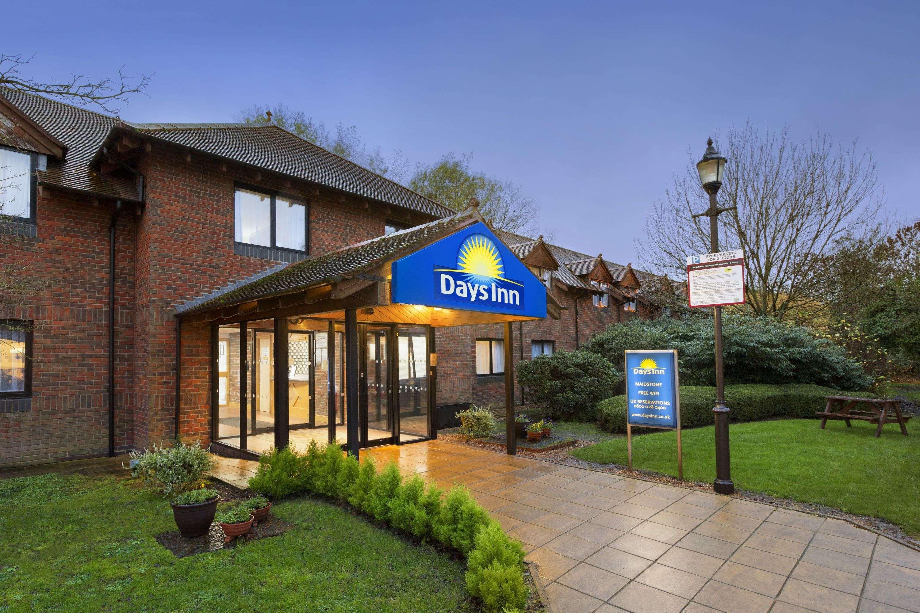 Days Inn Maidstone Exterior photo